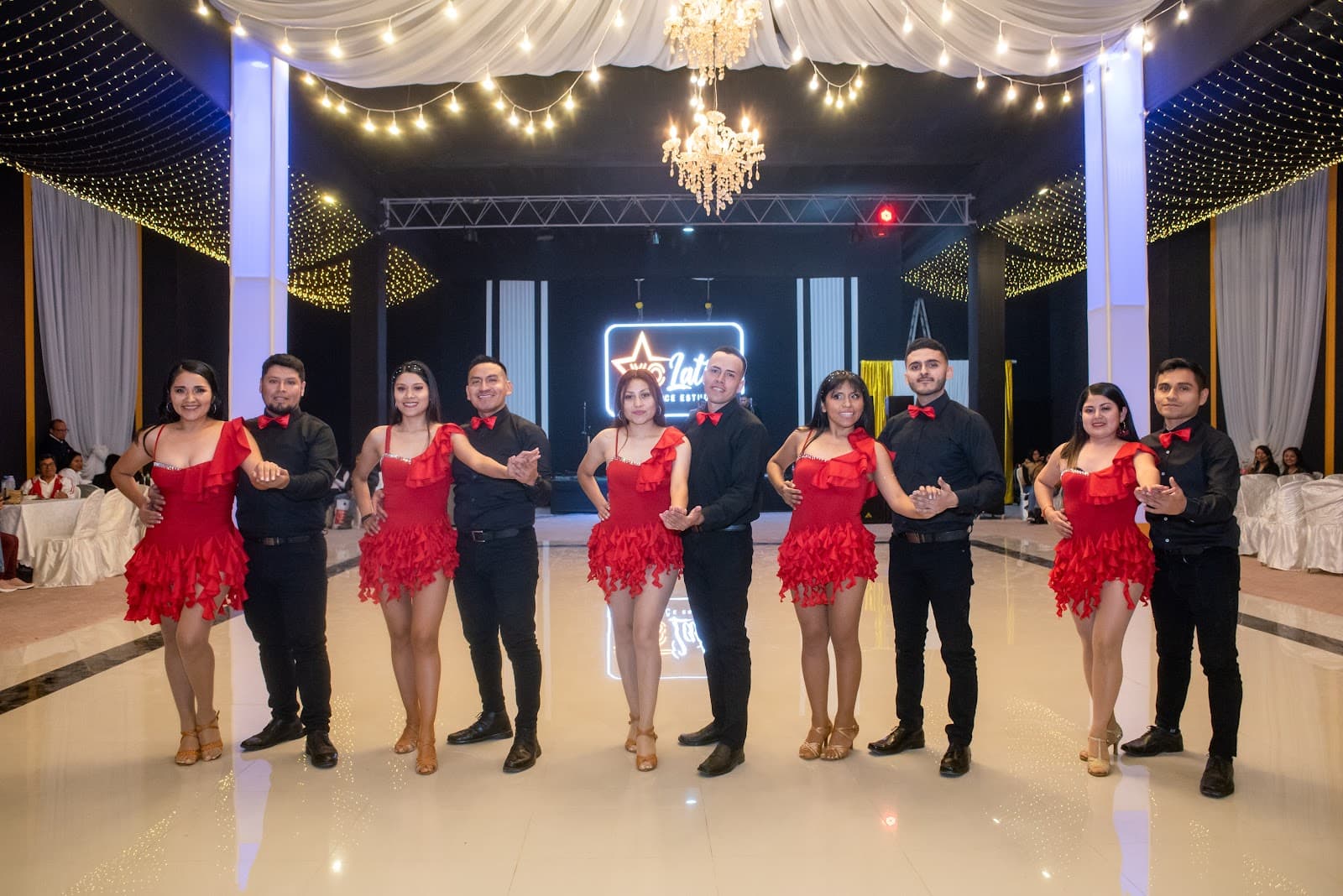 YO LATINO Escuela de Baile de Salsa y Bachata en Huaycán Lima. Ate