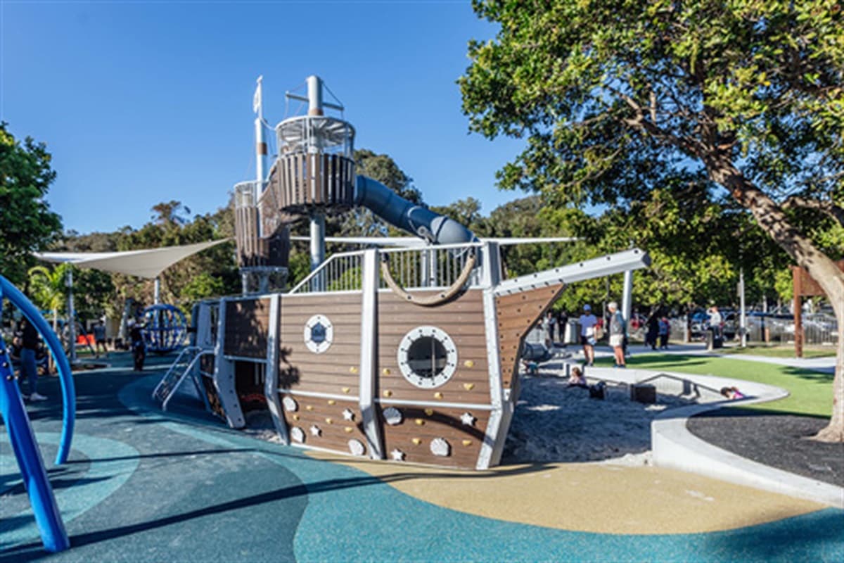 Palm Beach Parklands. Palm Beach
