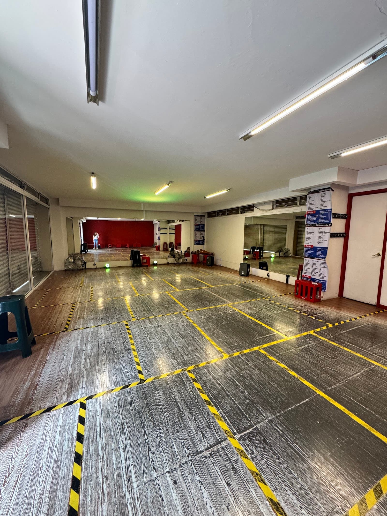 Academia de baile cubano y espectáculo Kachita. Cdmx