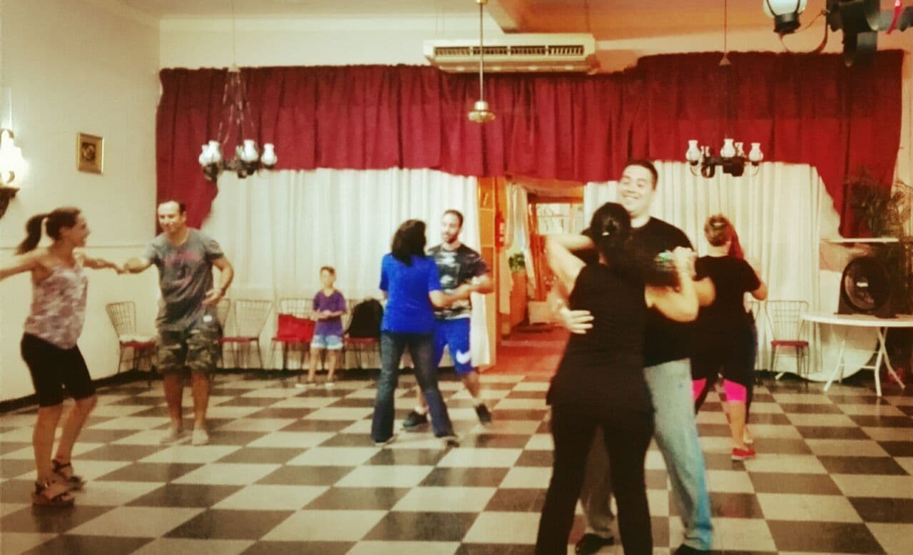 TUMBAO Salsa & Bachata. Cdad. Autónoma de Buenos Aires