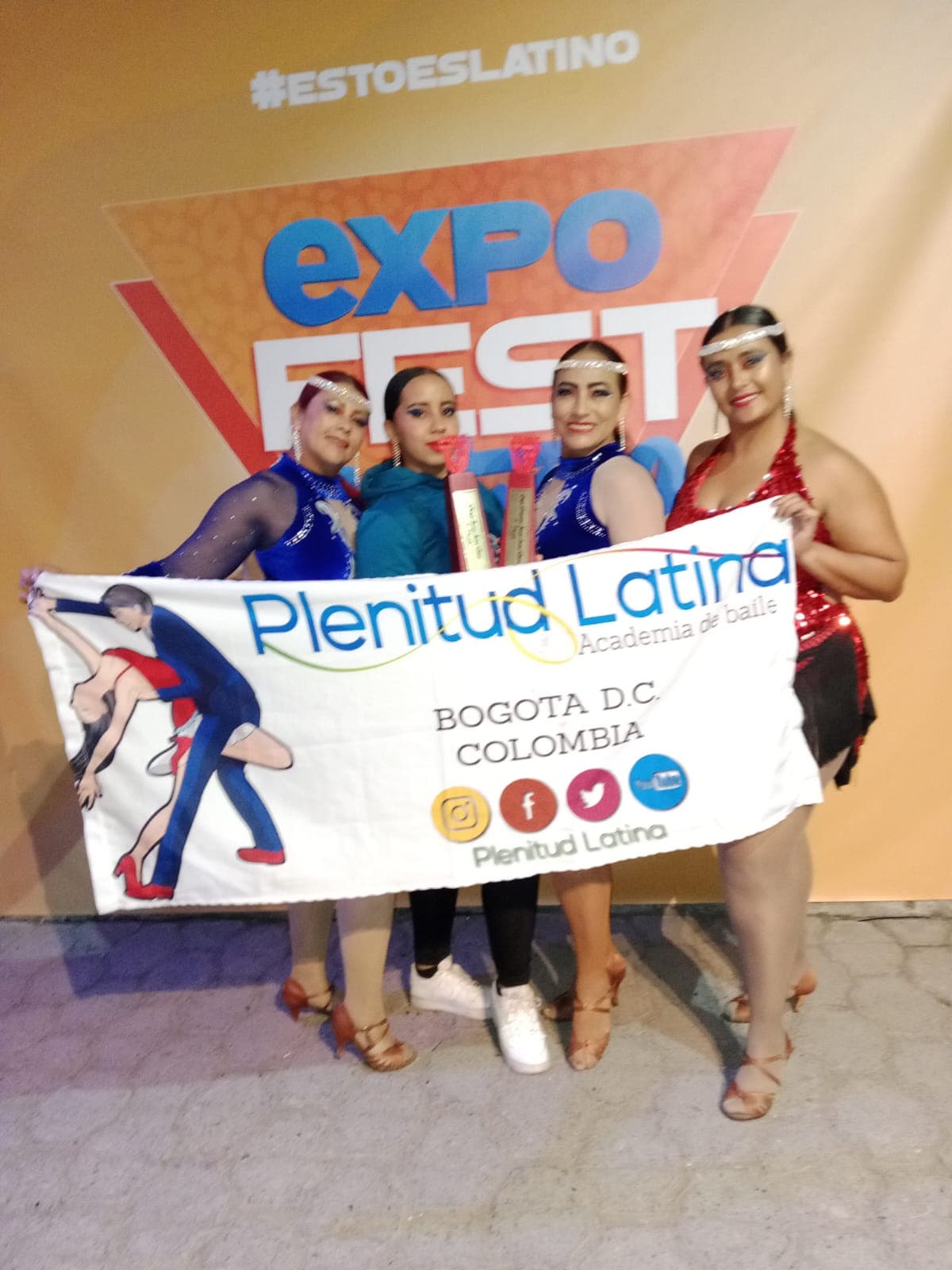 PLENITUD LATINA ACADEMIA DE BAILE. Bogotá