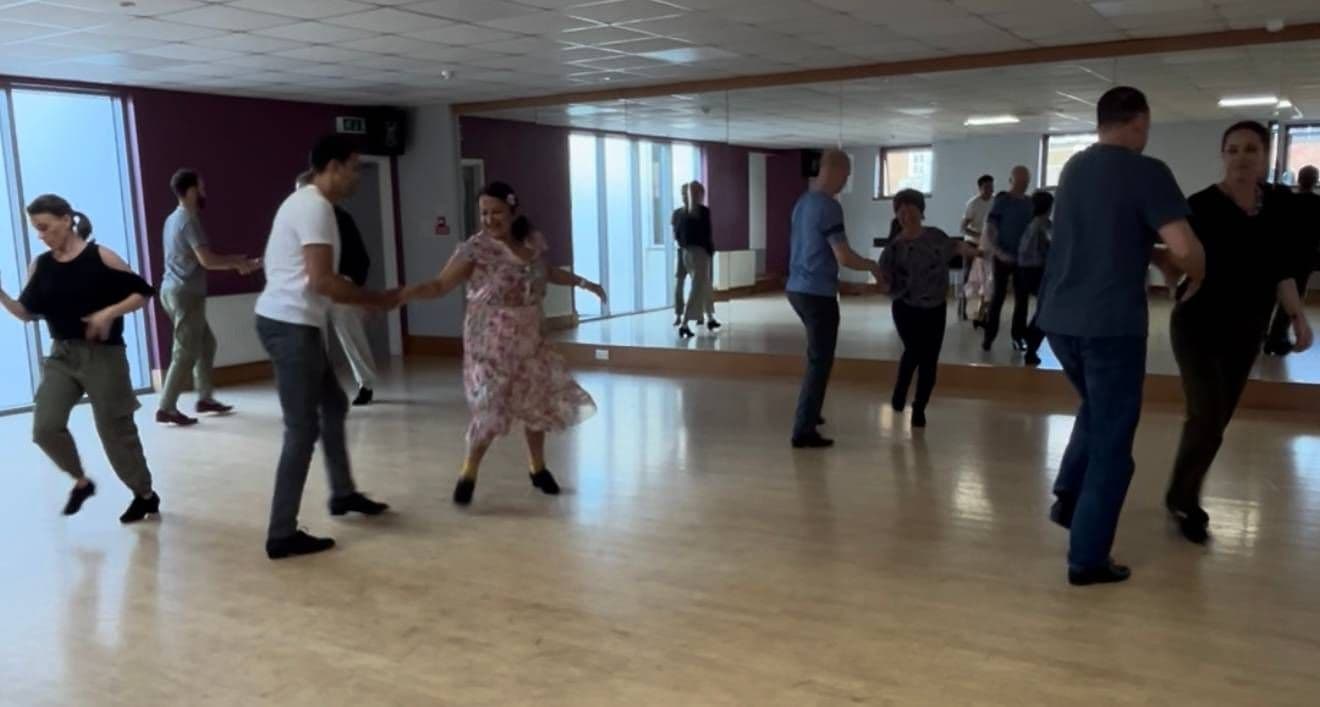 Beginners Ballroom & Latin Dance Classes. London