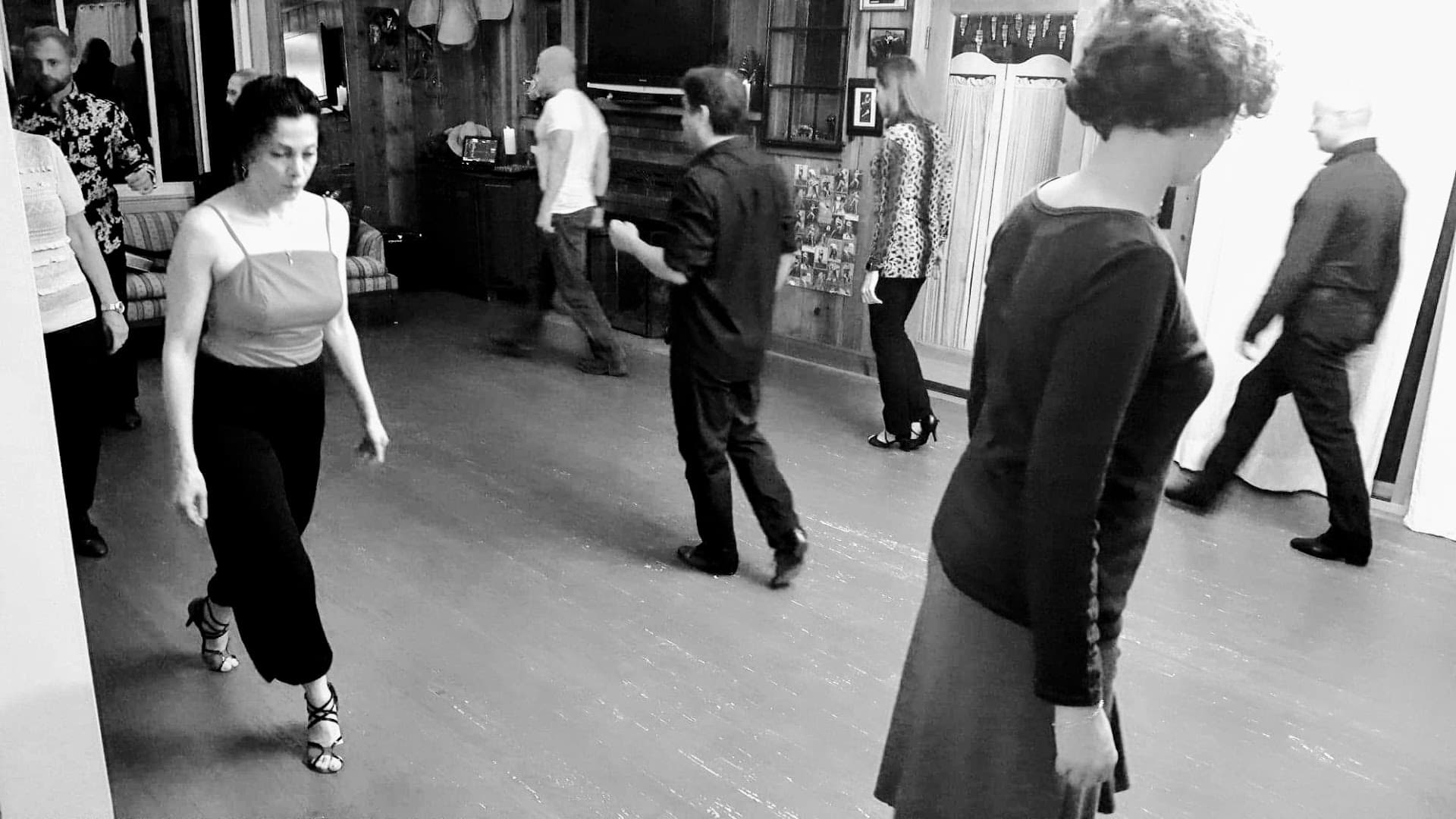 Caminito Amigo Argentine Tango Studio. Silver Spring, MD