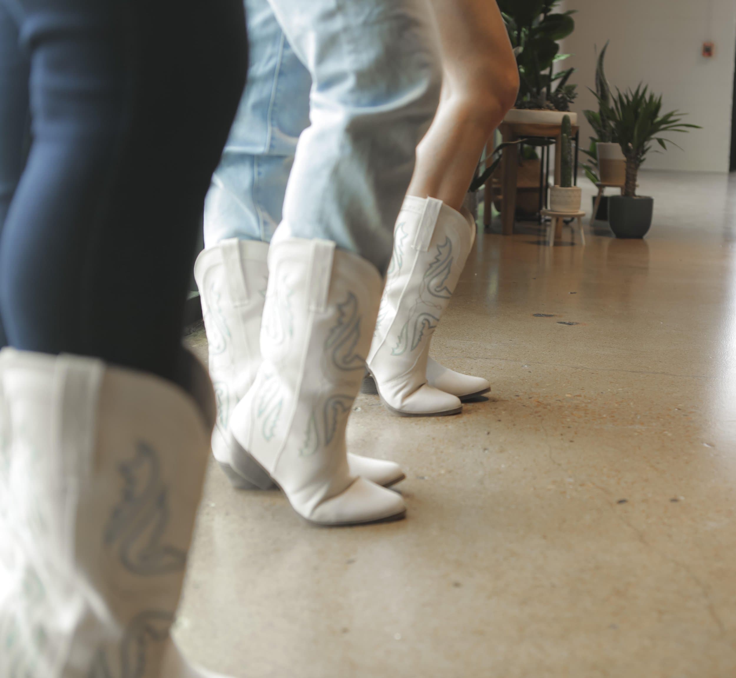 New Boots Line Dancing. Nashville
