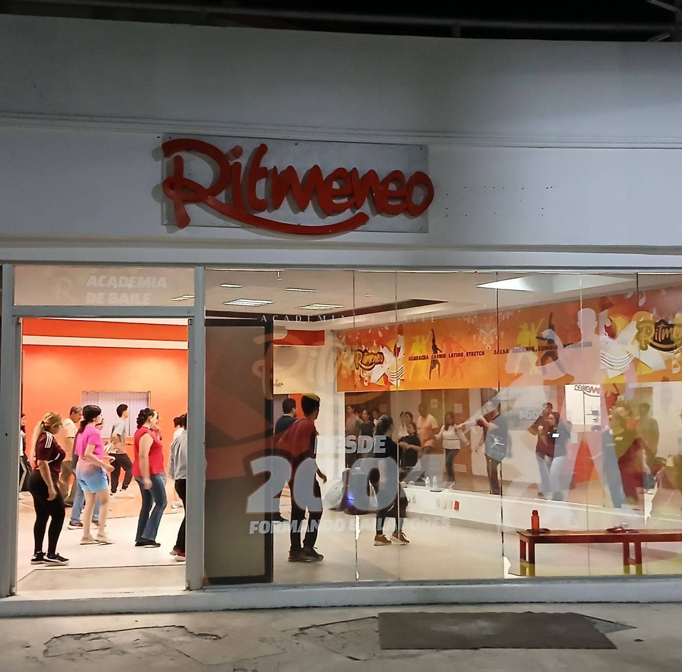 Ritmeneo Academia de Baile. Celaya