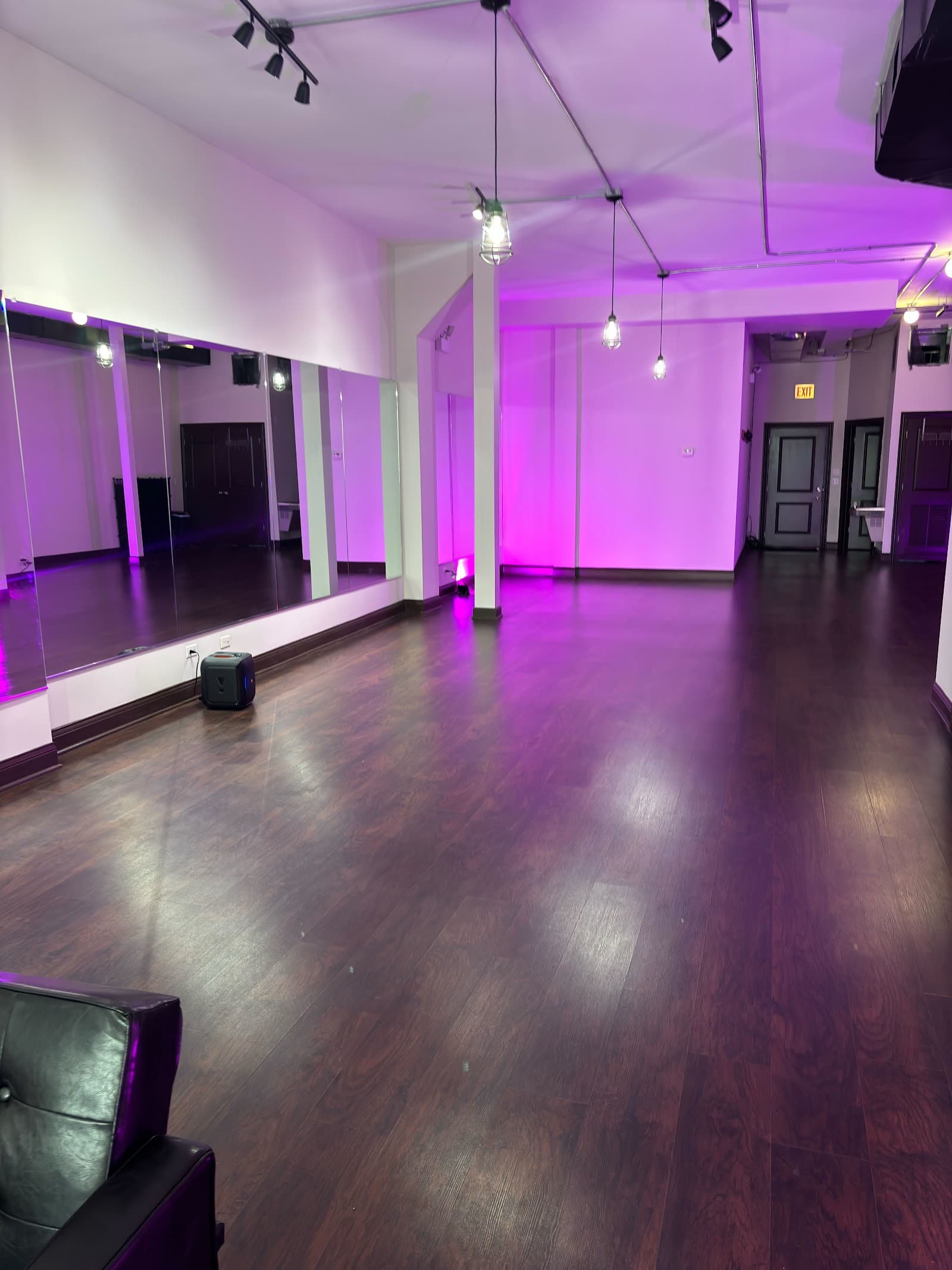 DivaDance® Chicago - Lakeview. Chicago, IL