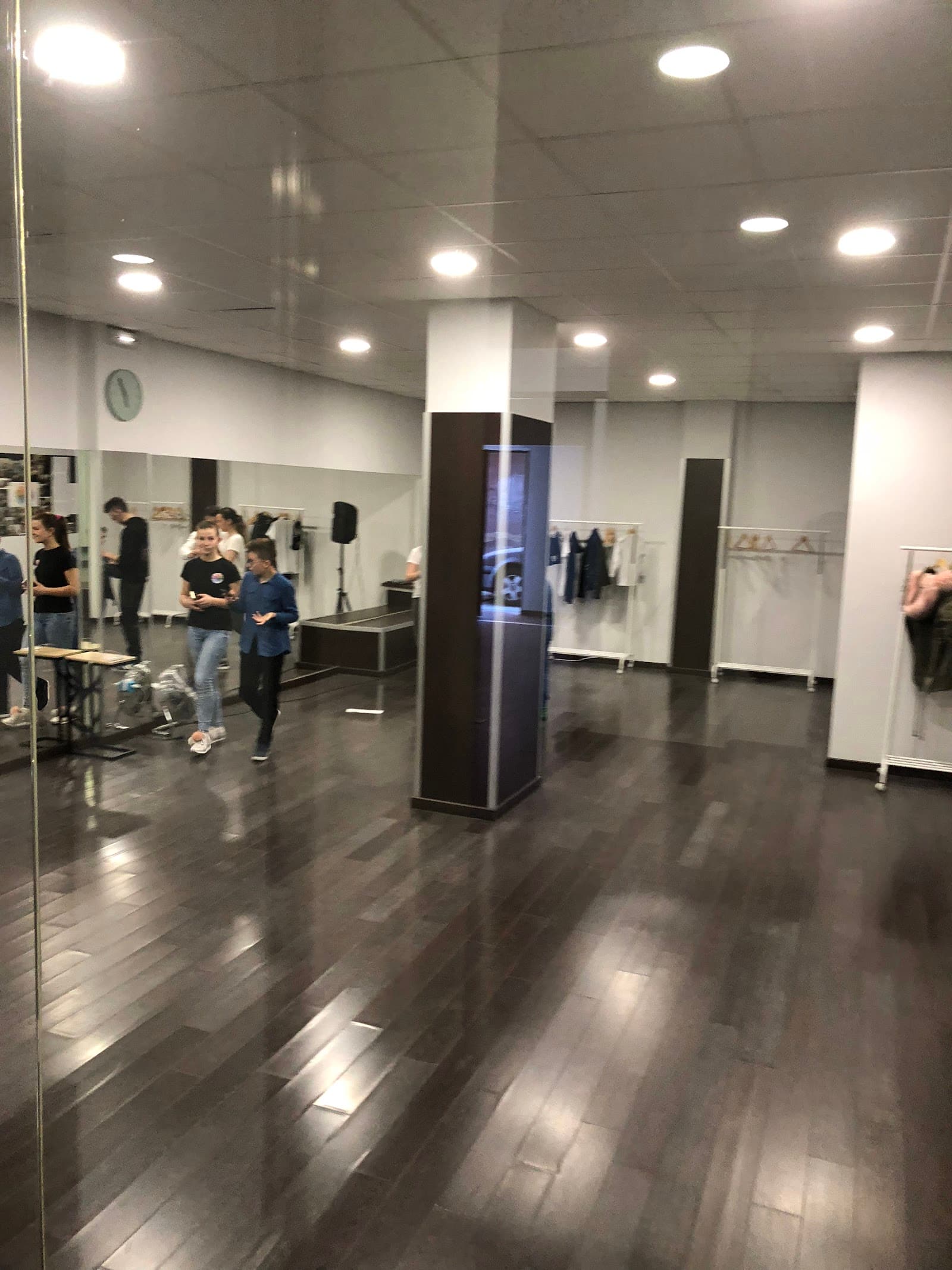 Escuela de Bachata | A Tiempo. Córdoba, ANDALUCÍA