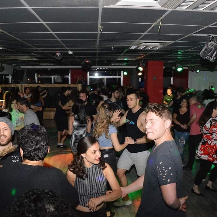 מועדון רוטב סלסה. Kfar Saba