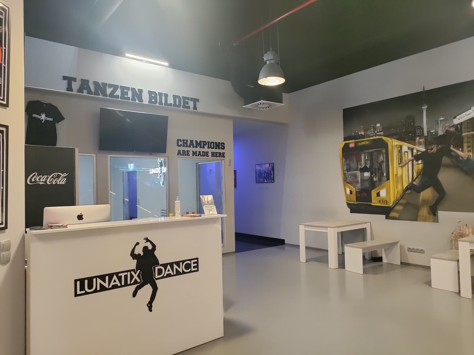 Lunatix Dance Base. Berlin