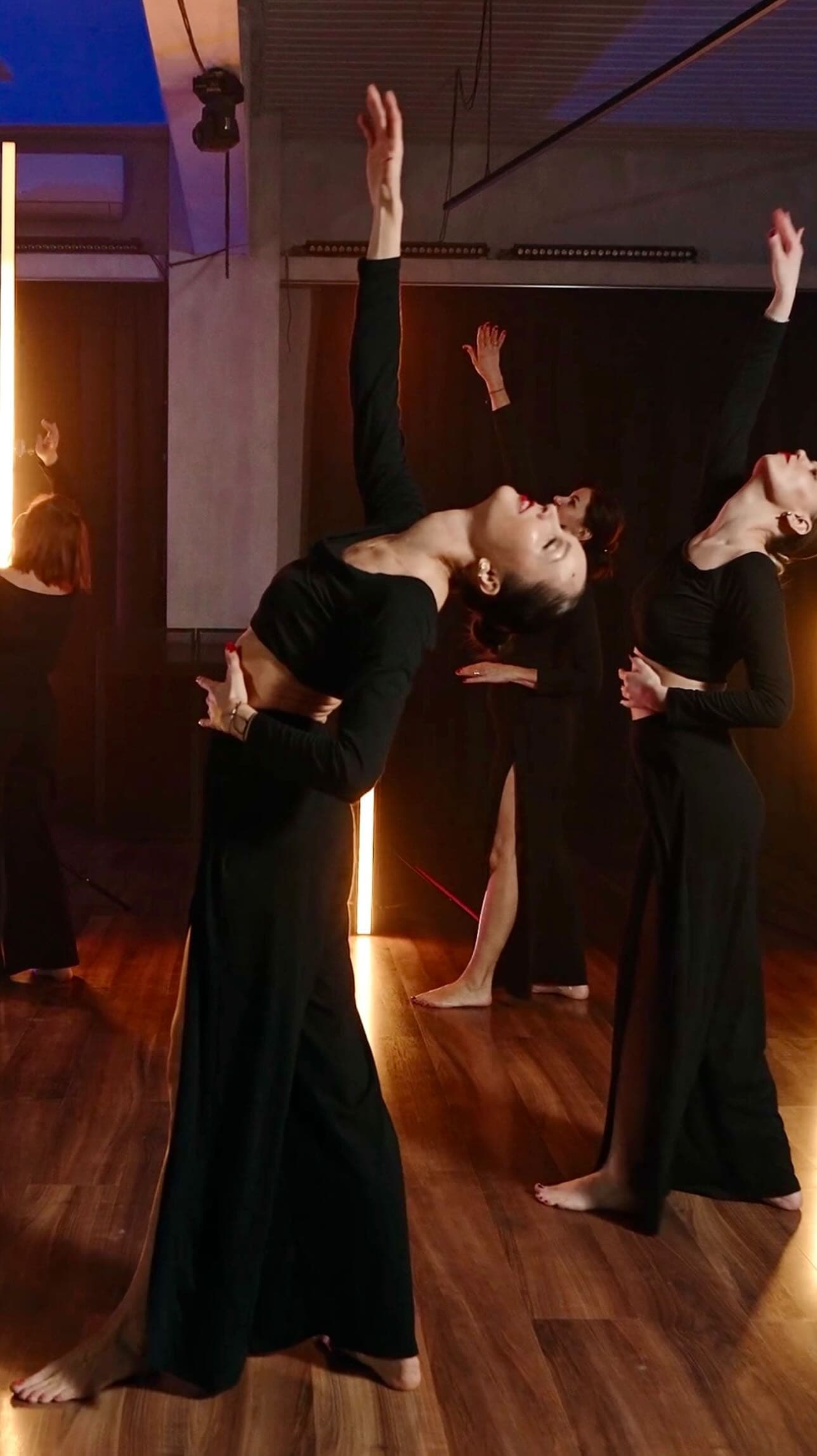 Šokių studija Mambita | Bachata Salsa šokių pamokos. Vilnius