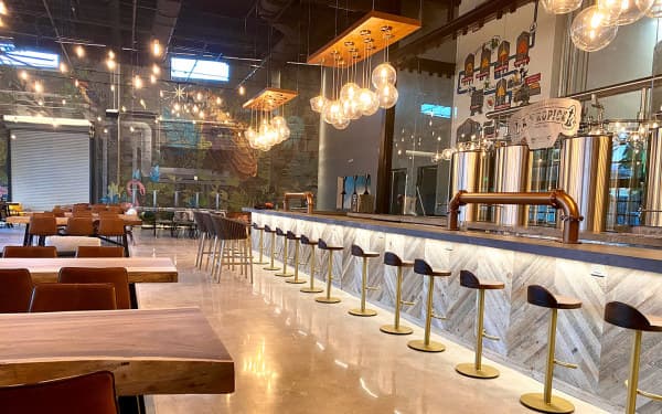 Cerveceria La Tropical. Miami, FL