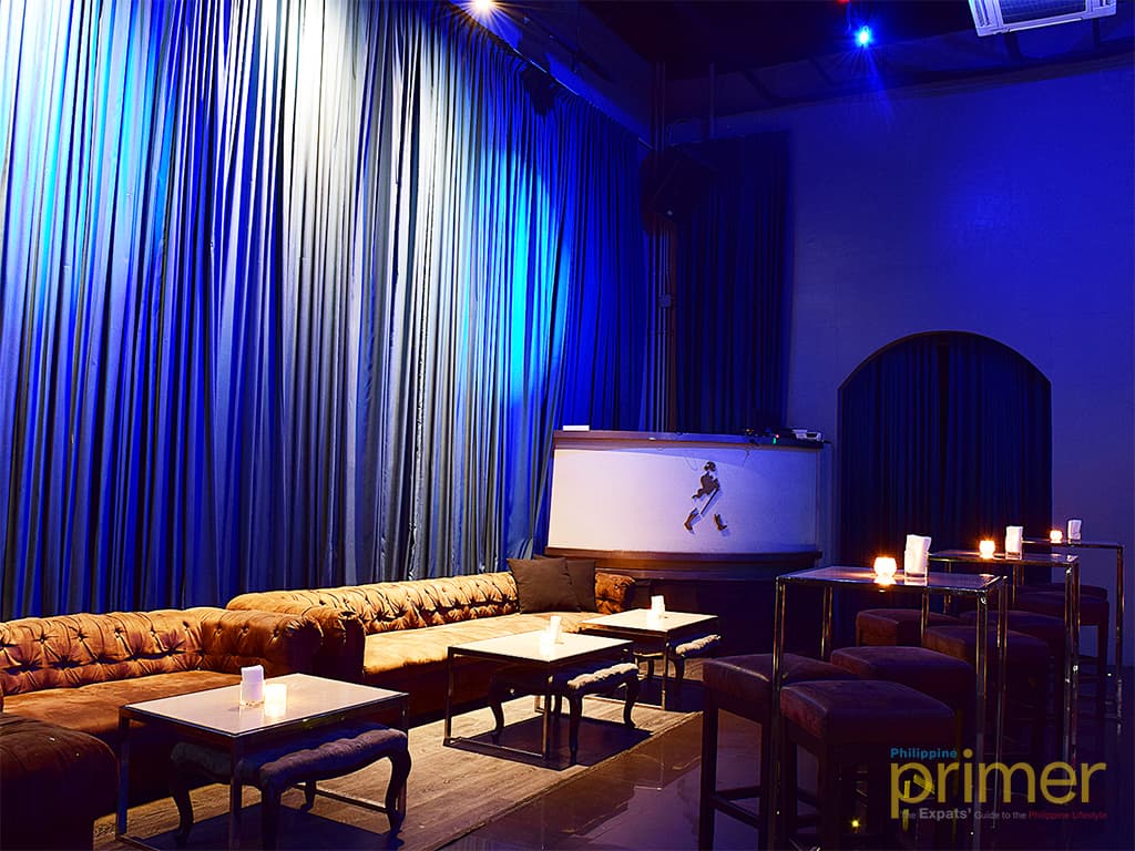 Dillingers Prohibition Room. Manila