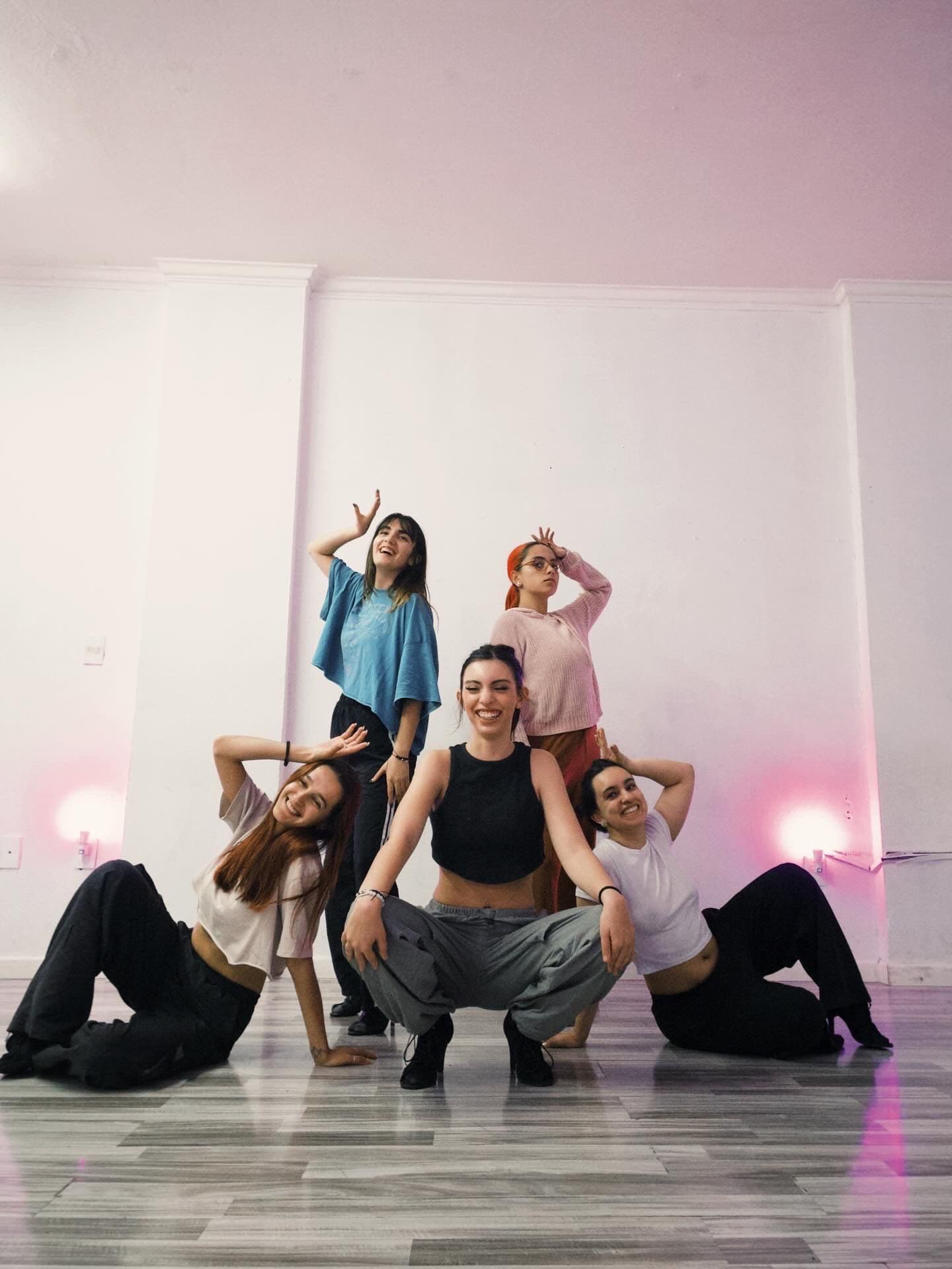 Dinastía Dance Studio. Montevideo, MONTEVIDEO